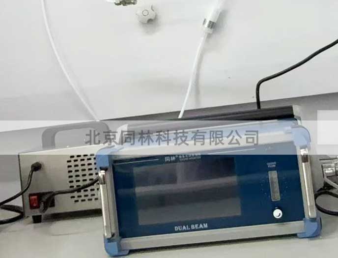 某高校臭氧材料表面改性實驗現場